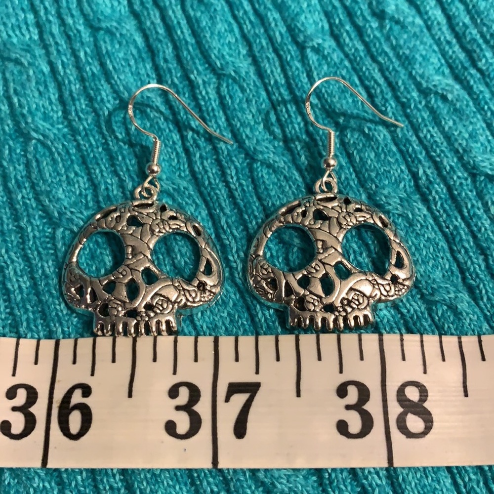 🖤Skull Earrings-925 hooks - Picture 6 of 6